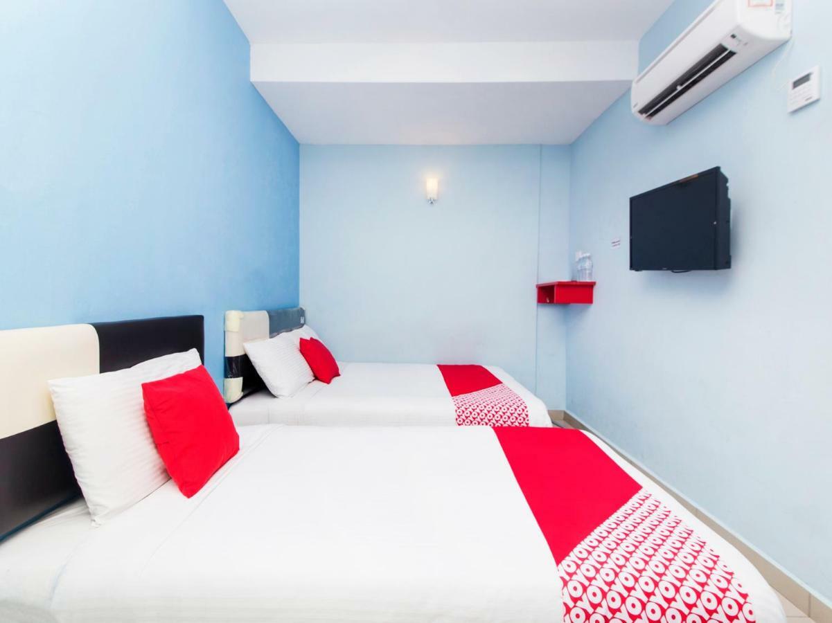 Oyo 220 Hotel Sri Maluri Kuala Lumpur Exterior foto