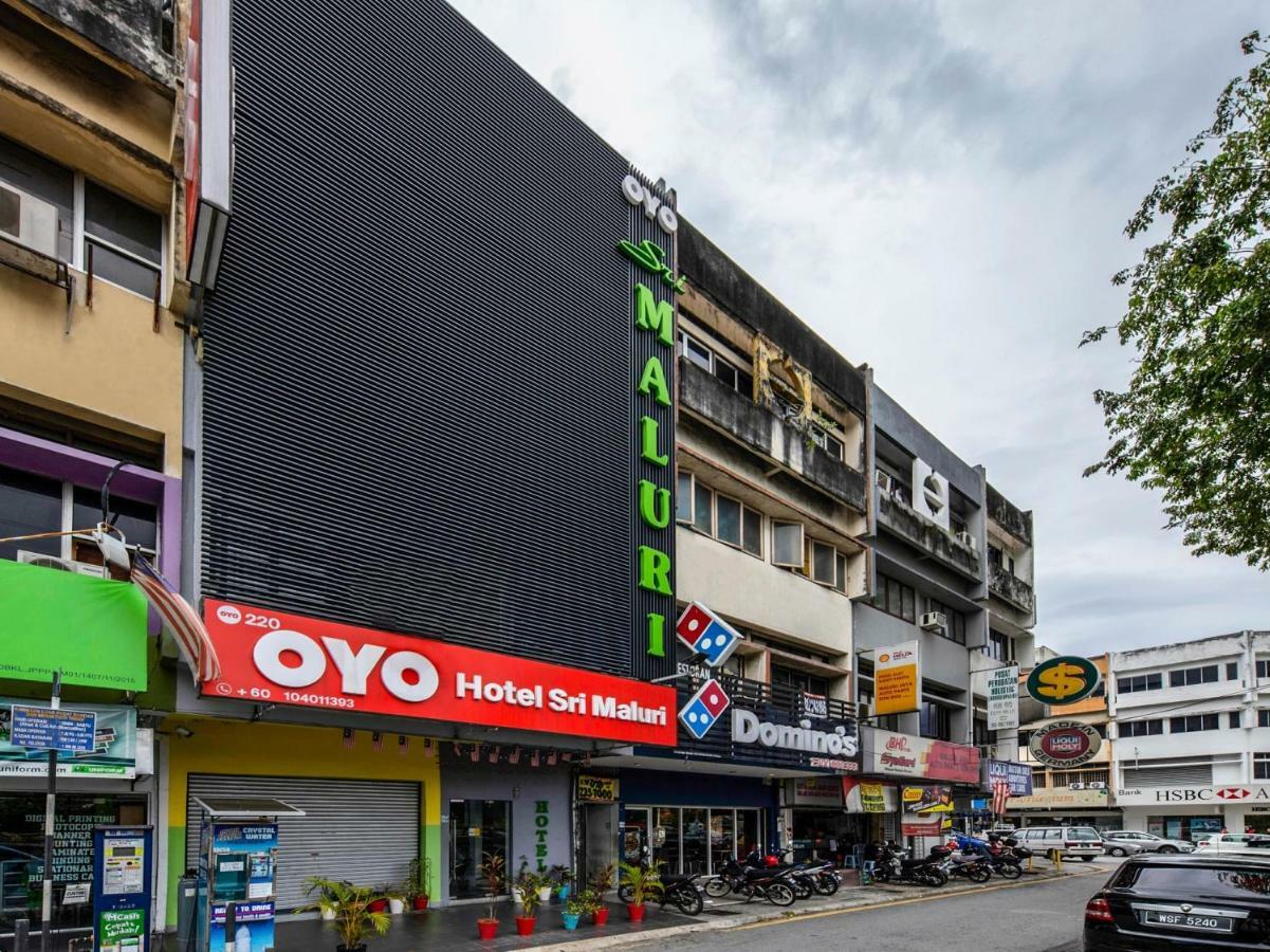 Oyo 220 Hotel Sri Maluri Kuala Lumpur Exterior foto